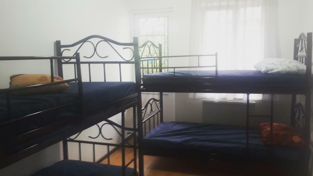 Enjoy The Hostel Μπατούμι Εξωτερικό φωτογραφία