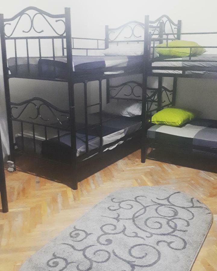 Enjoy The Hostel Μπατούμι Εξωτερικό φωτογραφία