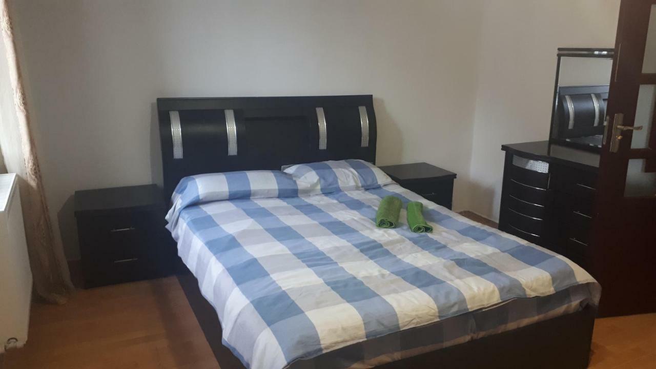 Enjoy The Hostel Μπατούμι Εξωτερικό φωτογραφία